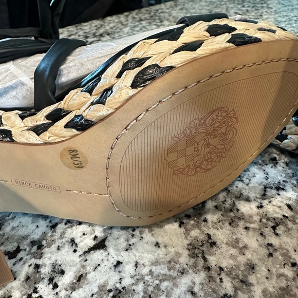 New! Vince Camuto Roreka Lace-Up Leather Heel - Picture 5 of 6